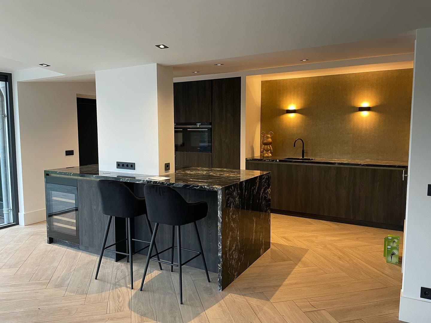 Wandafwerking en behangen